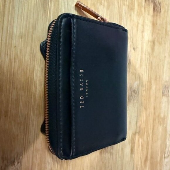 Ted Baker London Kittii Cat Zip Around Leather Wallet - Cat Lovers! - Picture 15 of 16